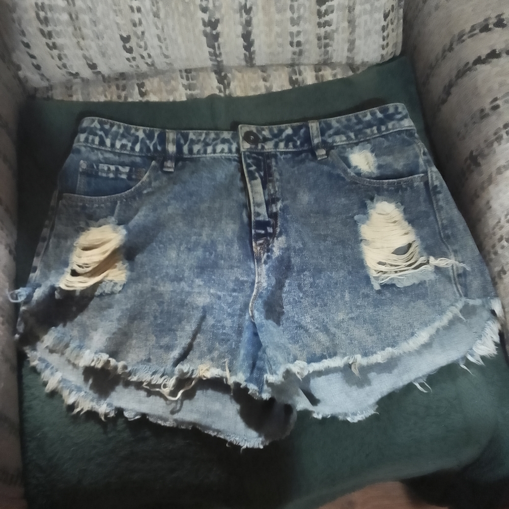Distressed High-Waist Denim‎ Cut Off Tinseltown Shorts Size 12